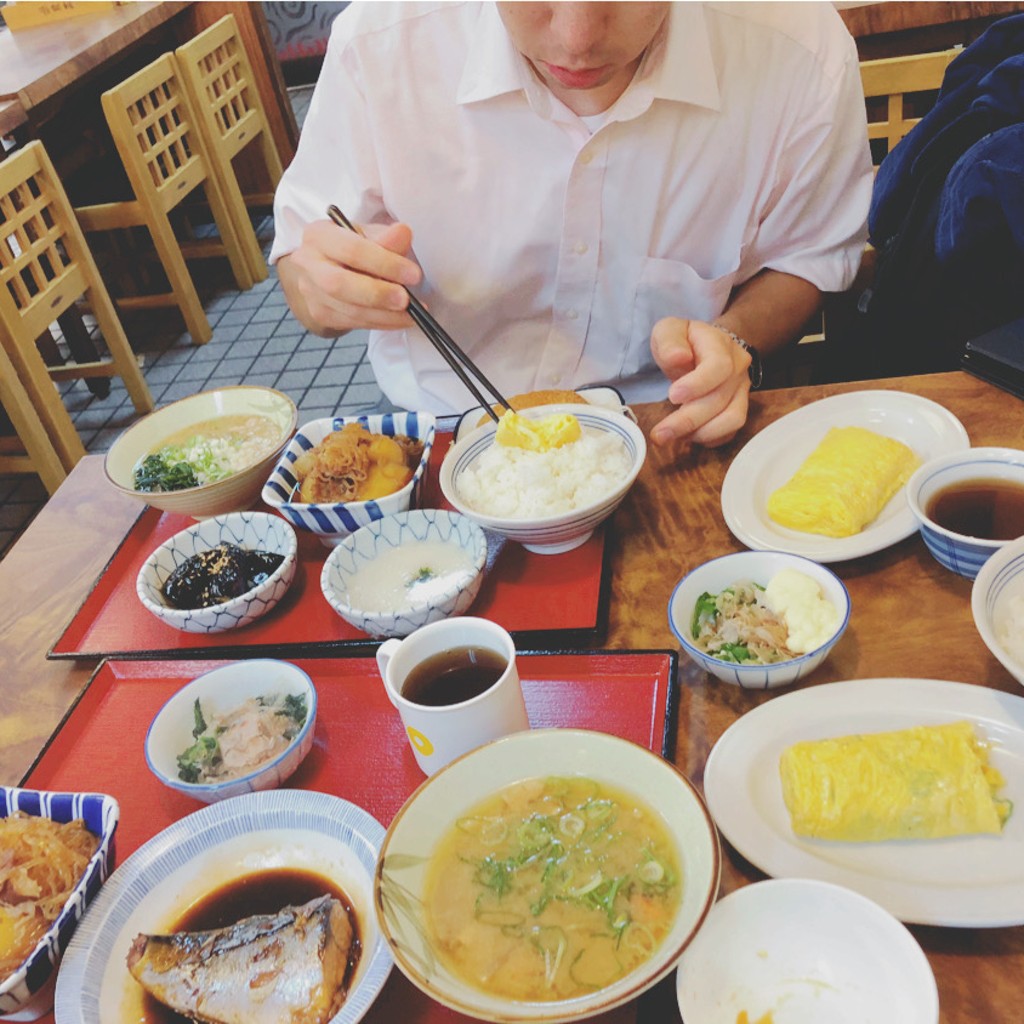 ユーザーが投稿したメンチカツの写真 - 実際訪問したユーザーが直接撮影して投稿した宮原定食屋まいどおおきに食堂 新大阪食堂の写真