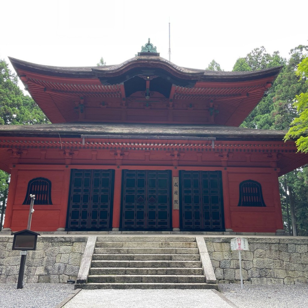 かずくんグルメと旅行さんが投稿した坂本本町寺のお店延暦寺 戒壇院/エンリャクジ カイダニンの写真