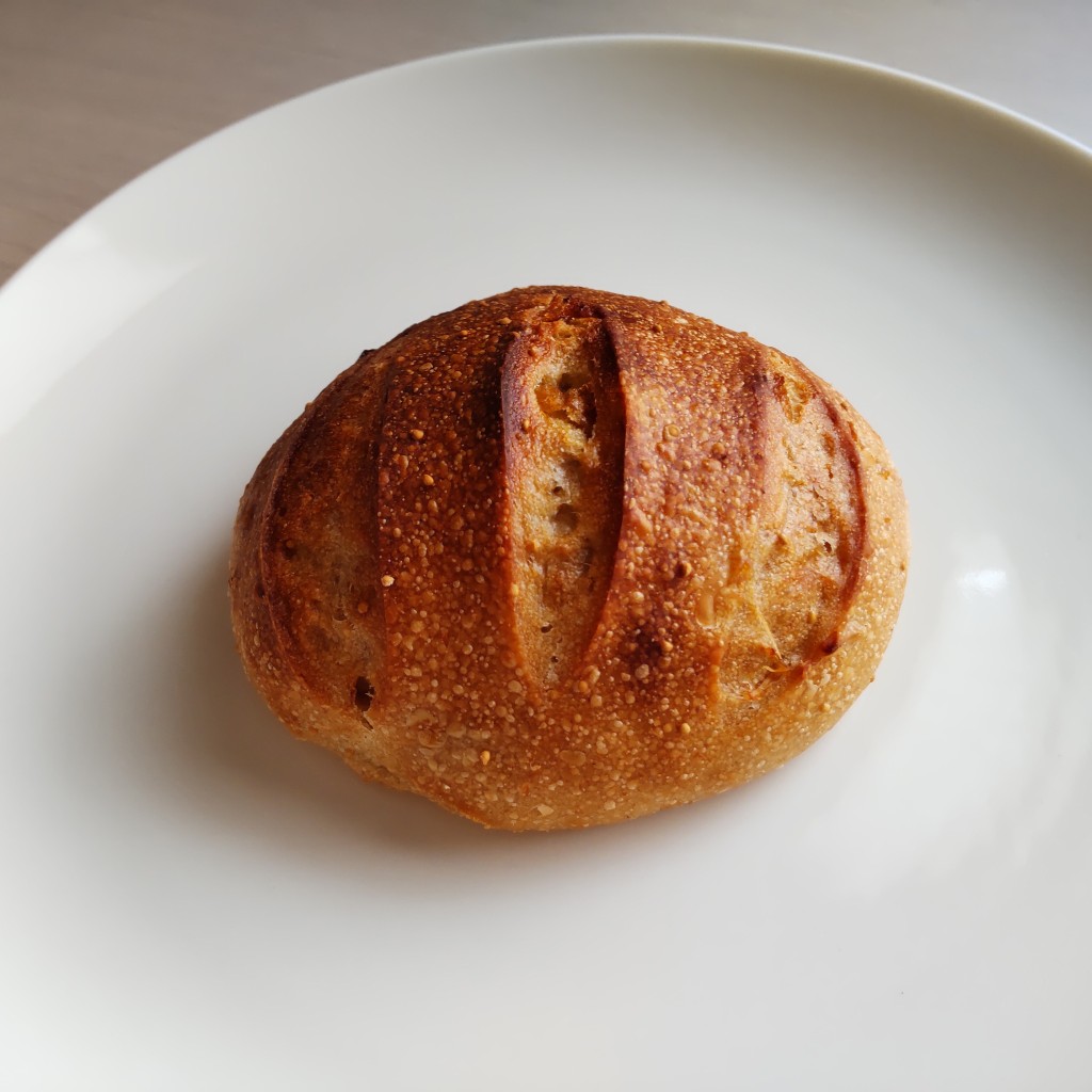 ユーザーが投稿したいちじくのパンの写真 - 実際訪問したユーザーが直接撮影して投稿した下条町ベーカリーBakery Niinaの写真