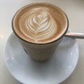 Latte - 実際訪問したユーザーが直接撮影して投稿した新港カフェbills 横浜赤レンガ倉庫の写真のメニュー情報