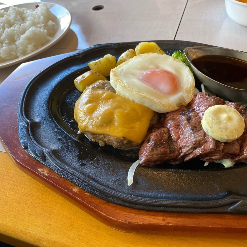 momoha-ruさんが投稿した神田須田町ハンバーグのお店肉の万世 秋葉原本店/ニクノマンセイ アキハバラホンテンの写真