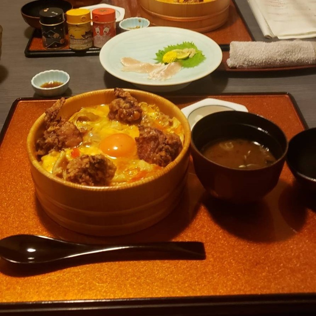 ユーザーが投稿した親子丼 特上の写真 - 実際訪問したユーザーが直接撮影して投稿した青山郷土料理河良の写真