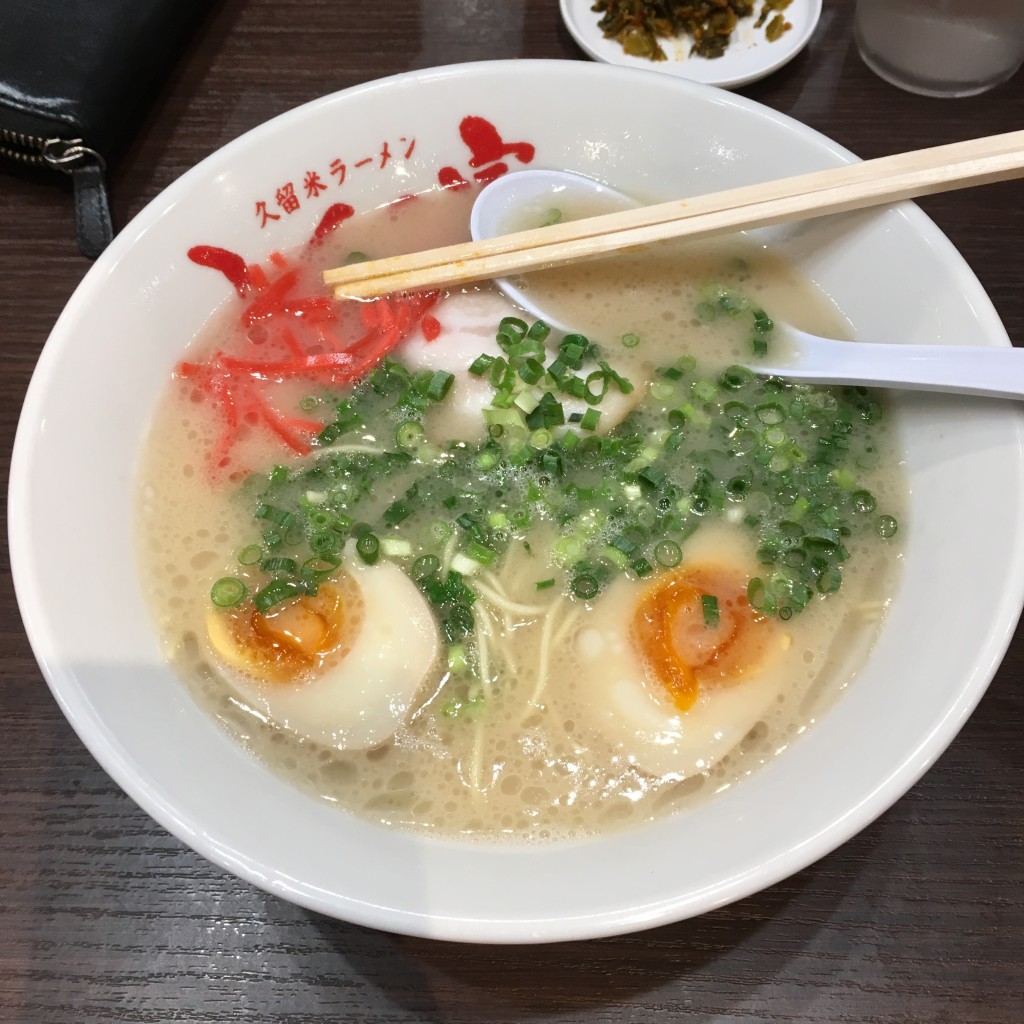 ユーザーが投稿したラーメン煮卵のせの写真 - 実際訪問したユーザーが直接撮影して投稿した国分町ラーメン / つけ麺久留米ラーメンふくの家 国分バイパス店の写真