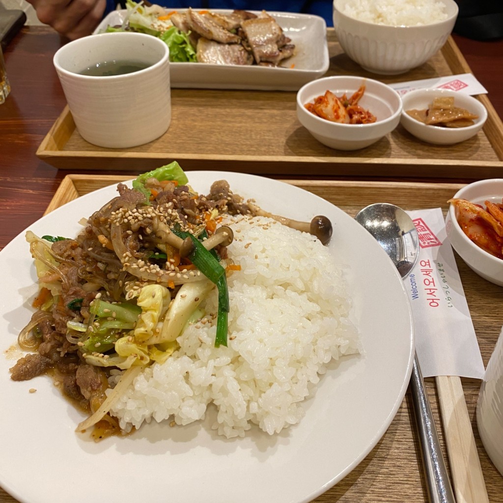ユーザーが投稿したサムギョブサル定食の写真 - 実際訪問したユーザーが直接撮影して投稿した学園西町韓国料理CHONDAMの写真