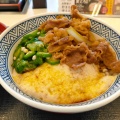 牛麦とろ丼 - 実際訪問したユーザーが直接撮影して投稿した東ハゼ町牛丼吉野家 栗林店の写真のメニュー情報