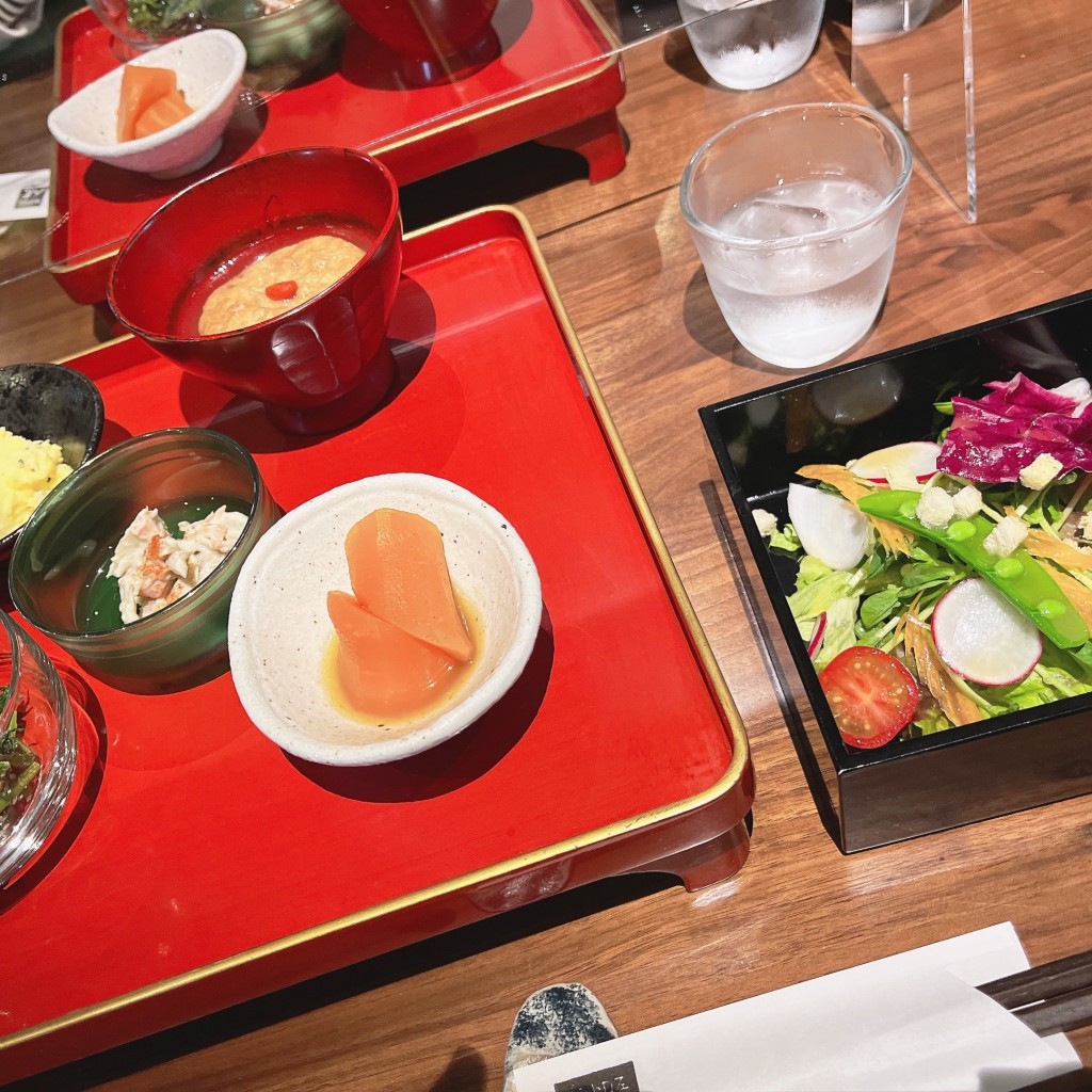 かっぴあのんの大好物さんが投稿した相楽カフェのお店人と木/ヒトトキの写真