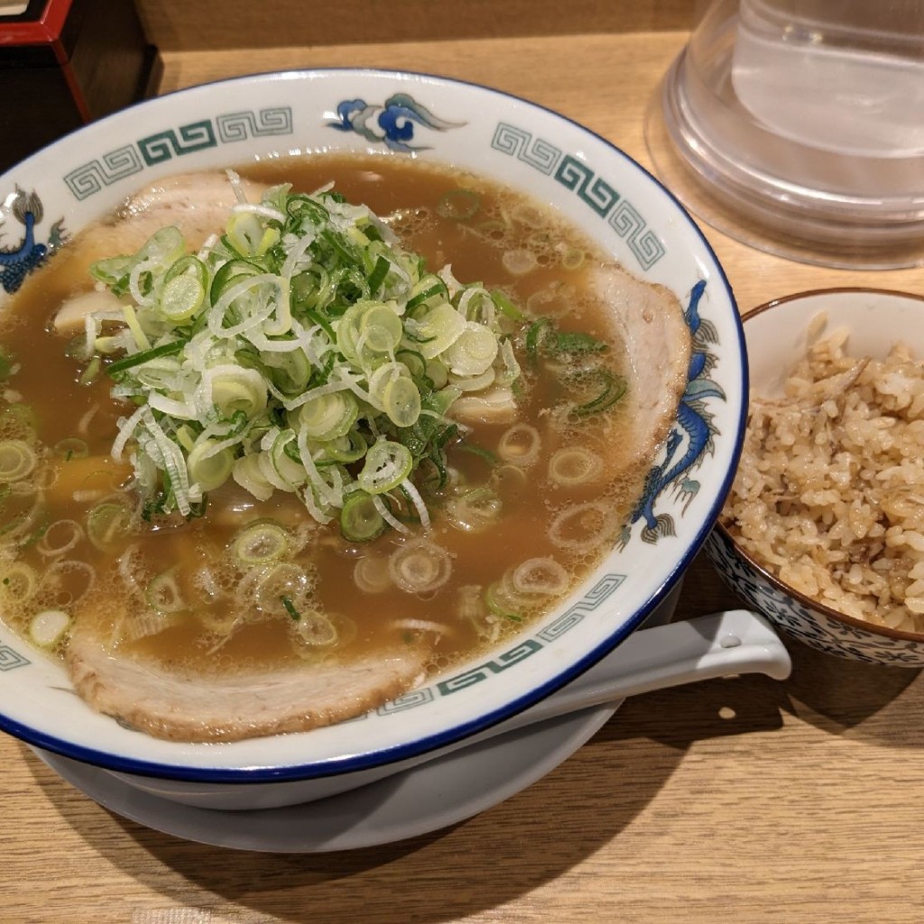 ユーザーが投稿したラーメン松の写真 - 実際訪問したユーザーが直接撮影して投稿した庄内通ラーメン専門店薬膳ラーメン 本丸の写真