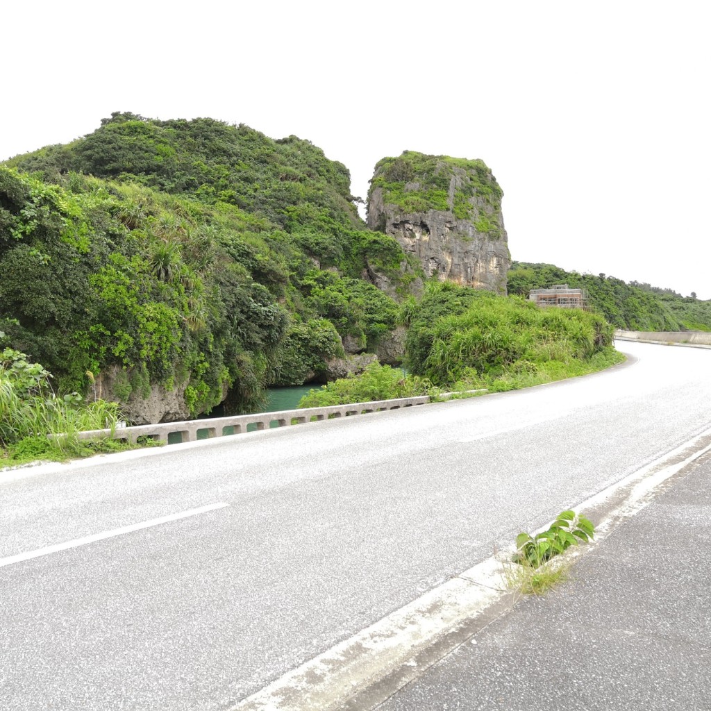 実際訪問したユーザーが直接撮影して投稿した伊良部岩ヤマトブー大岩の写真