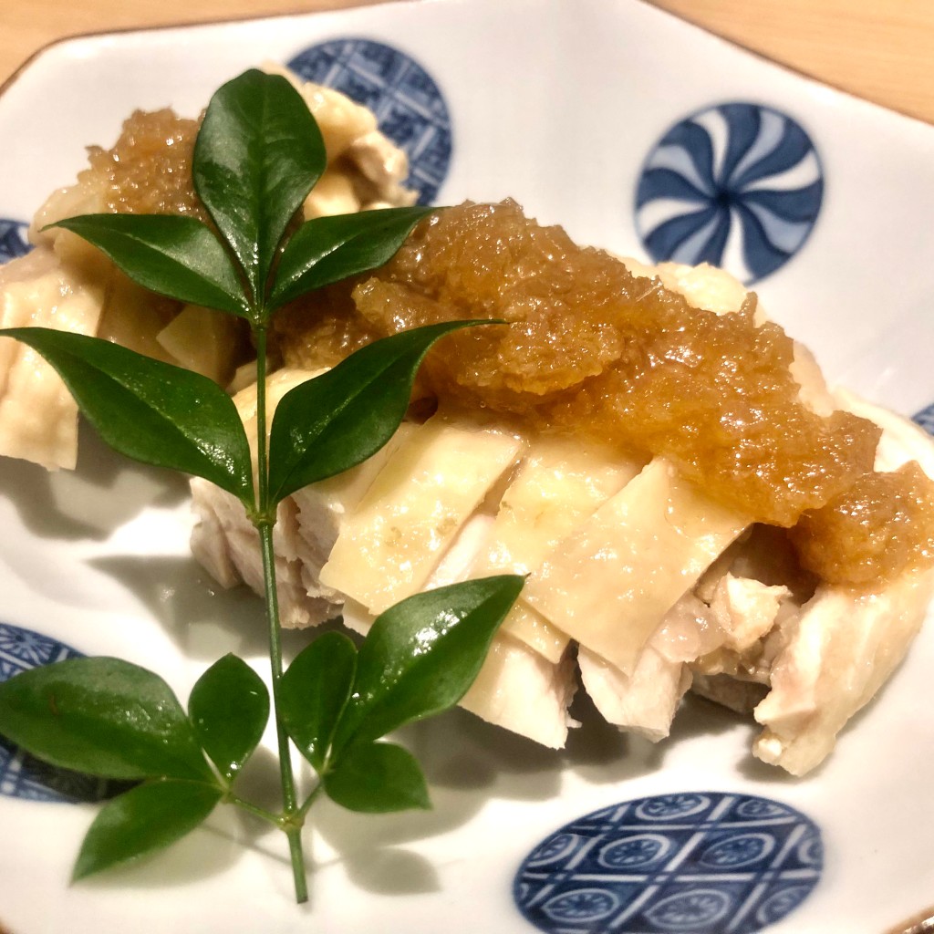 ユーザーが投稿した蒸し鶏の自家製生姜たれの写真 - 実際訪問したユーザーが直接撮影して投稿した西新宿鶏料理おもてなし とりよし 西新宿店の写真