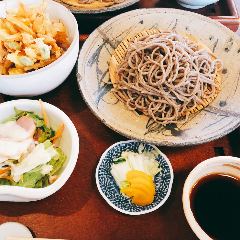 ユーザーが投稿した丼ものそば膳(昼の膳)の写真 - 実際訪問したユーザーが直接撮影して投稿した中町そば古窯庵 半田店の写真