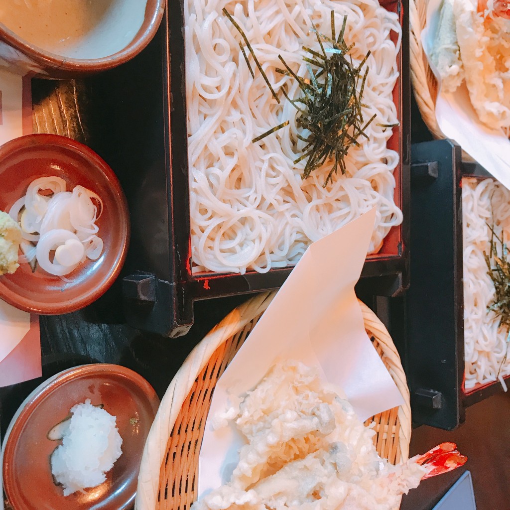 ユーザーが投稿したそば天ぷらセットの写真 - 実際訪問したユーザーが直接撮影して投稿した湯本うどんはつ花 新館の写真