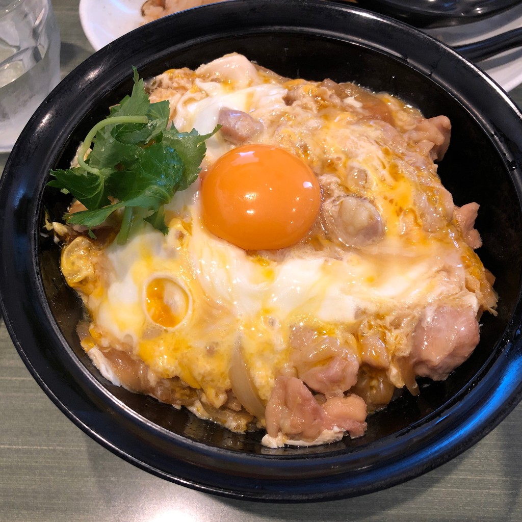 ユーザーが投稿した親子丼(単品ランチ)の写真 - 実際訪問したユーザーが直接撮影して投稿した川床町焼鳥鳥むら食堂の写真