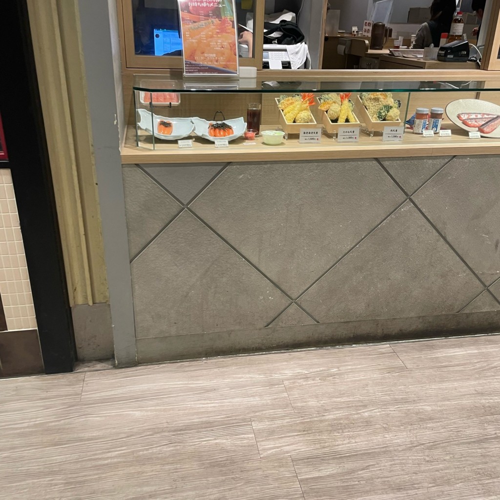 ユーザーが投稿した大穴子天丼の写真 - 実際訪問したユーザーが直接撮影して投稿した南幸天ぷら博多天ぷら たかお ジョイナス横浜店の写真