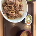 牛丼中盛 - 実際訪問したユーザーが直接撮影して投稿した久保町牛丼すき家 1国横浜久保店の写真のメニュー情報