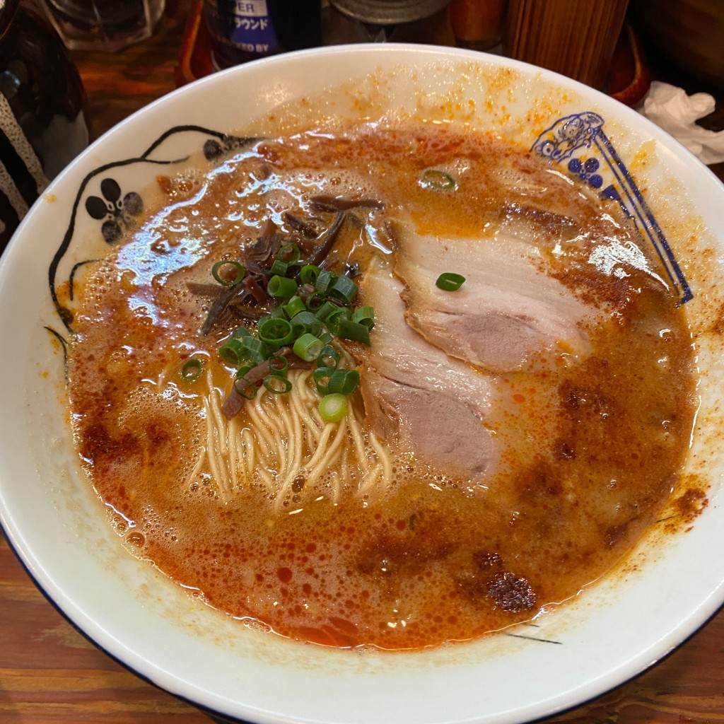 ユーザーが投稿した旨辛豚骨ラーメンの写真 - 実際訪問したユーザーが直接撮影して投稿した西念ラーメン / つけ麺金澤濃厚中華そば 神仙の写真