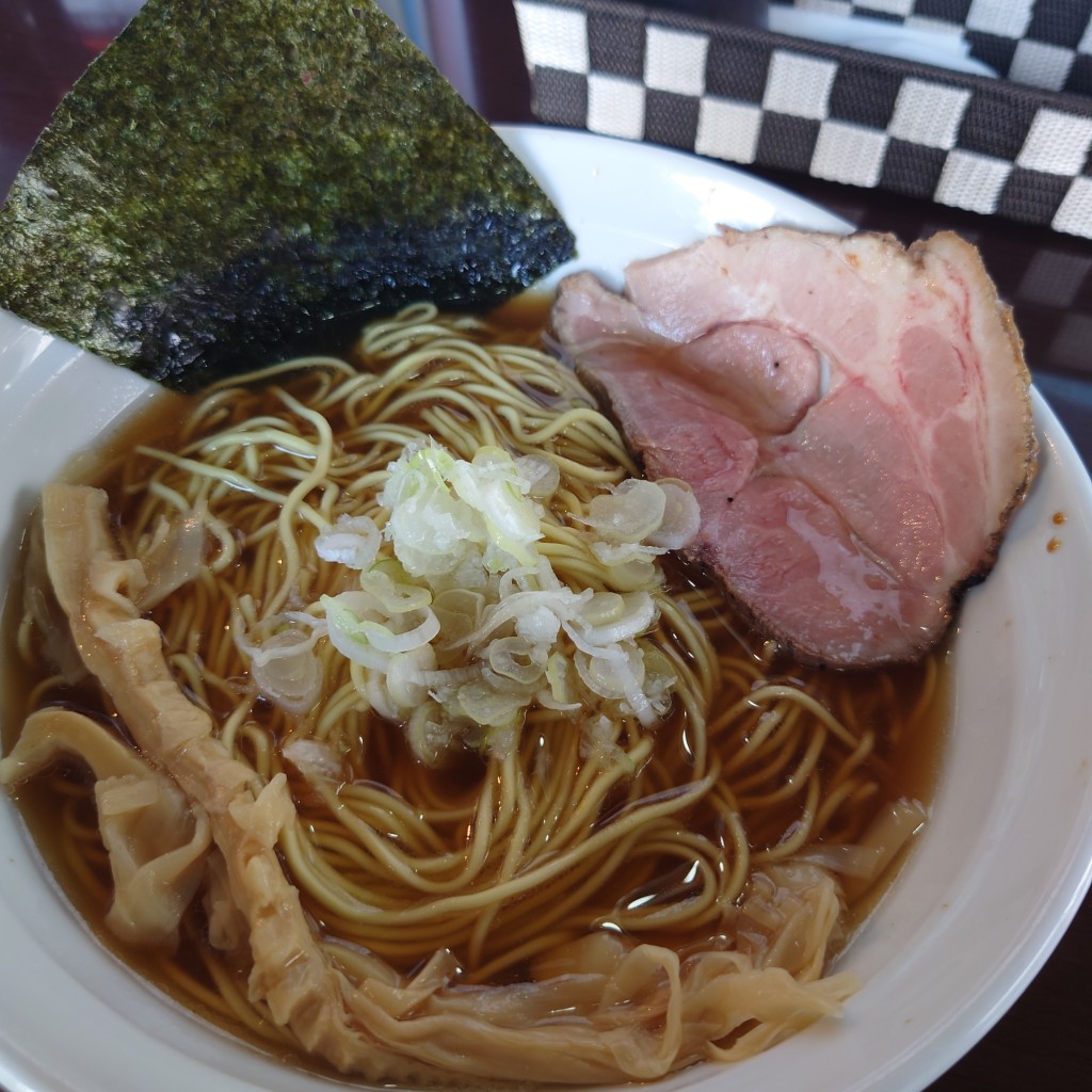 てくてくさんが投稿した向粟崎ラーメン / つけ麺のお店らーめん la.la.la./ラララの写真