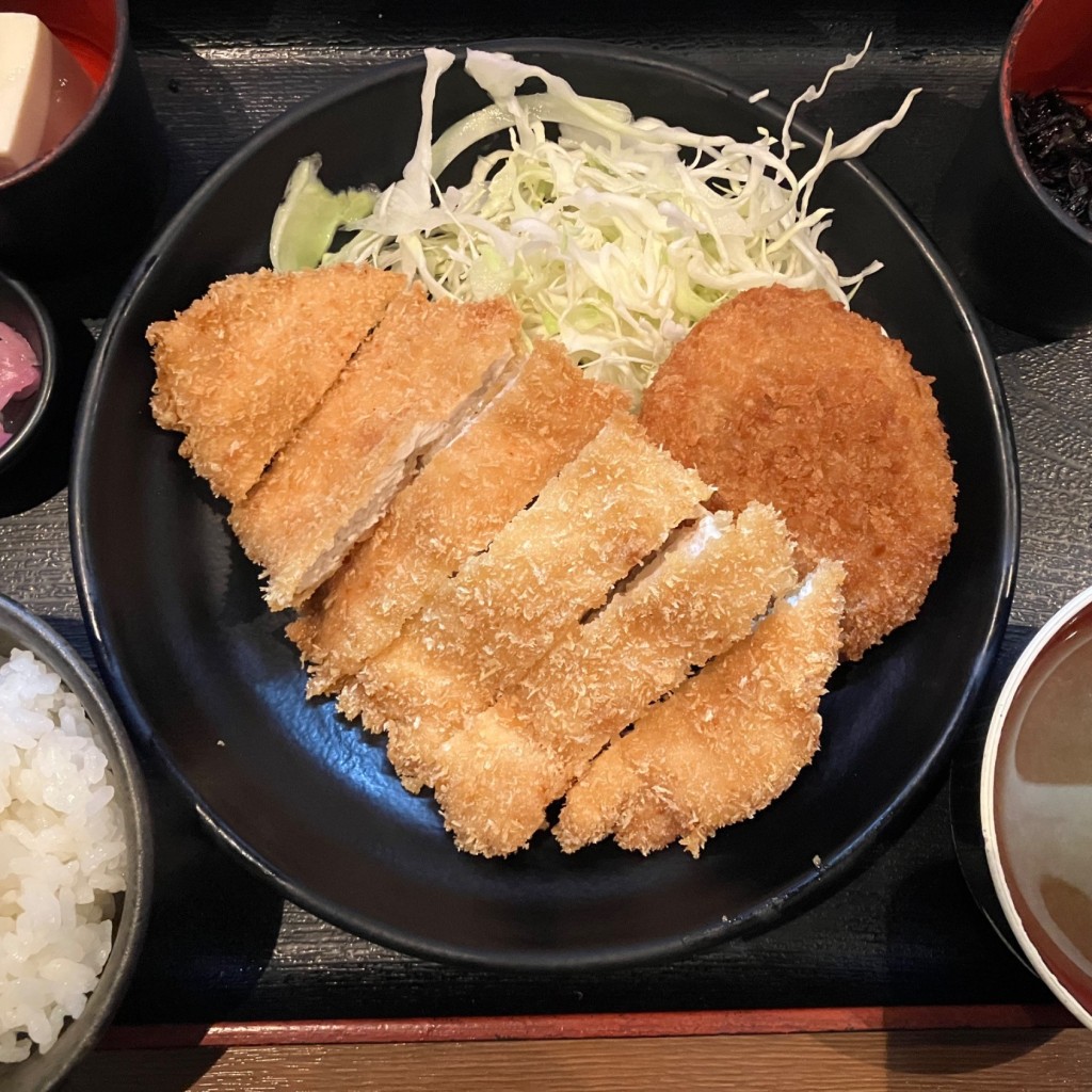 ユーザーが投稿したチキンカツ定食の写真 - 実際訪問したユーザーが直接撮影して投稿した天神橋居酒屋明石八 天満店の写真