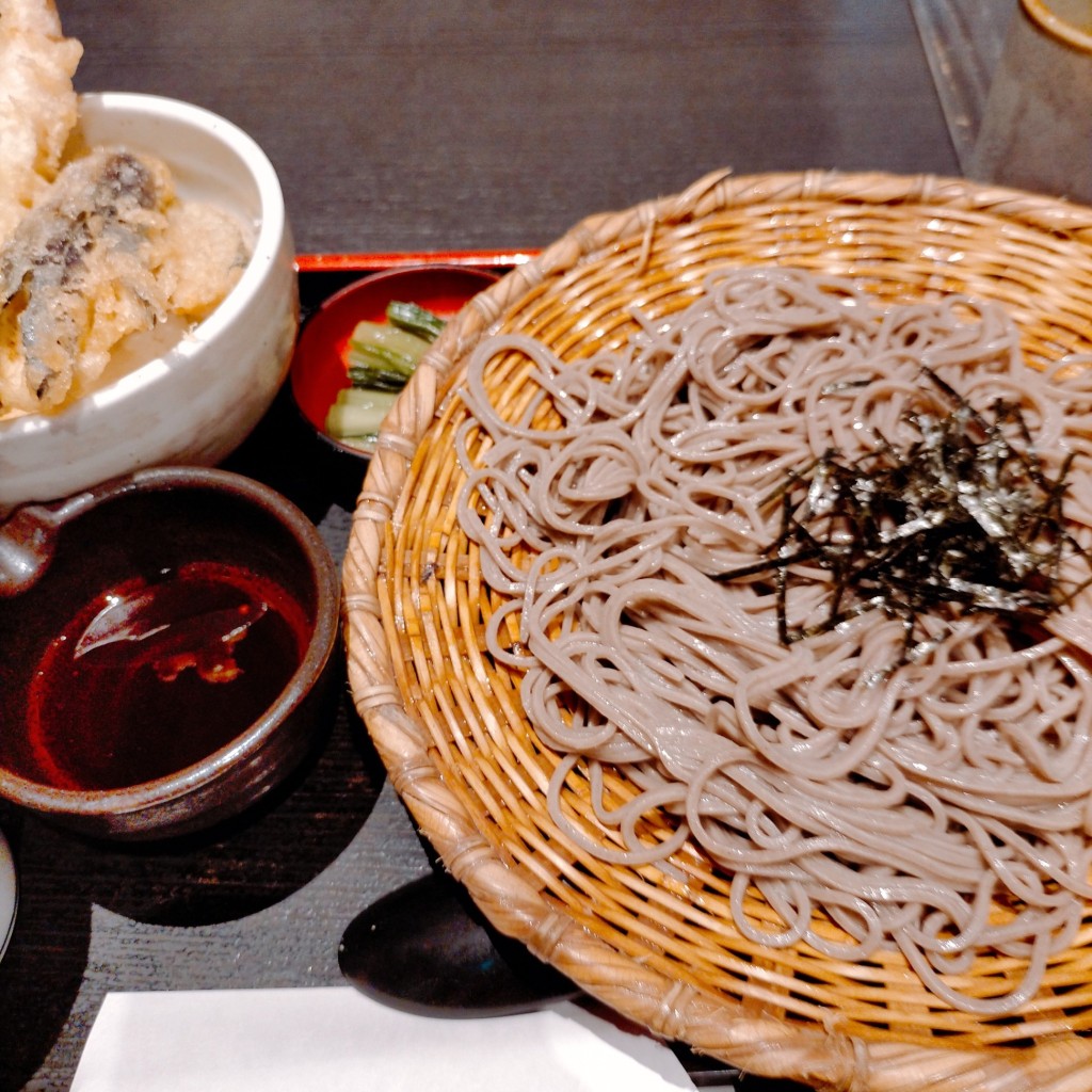 ユーザーが投稿した大海老天丼定食の写真 - 実際訪問したユーザーが直接撮影して投稿した青海そばそじ坊 ダイバーシティ東京プラザ店の写真