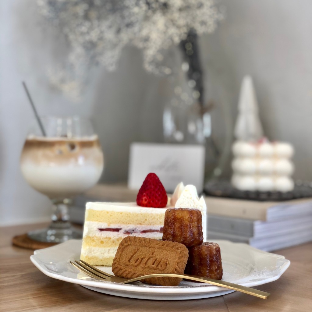 ユーザーが投稿した苺のショートケーキの写真 - 実際訪問したユーザーが直接撮影して投稿した麦田町カフェホワイト ベイビー&モカの写真