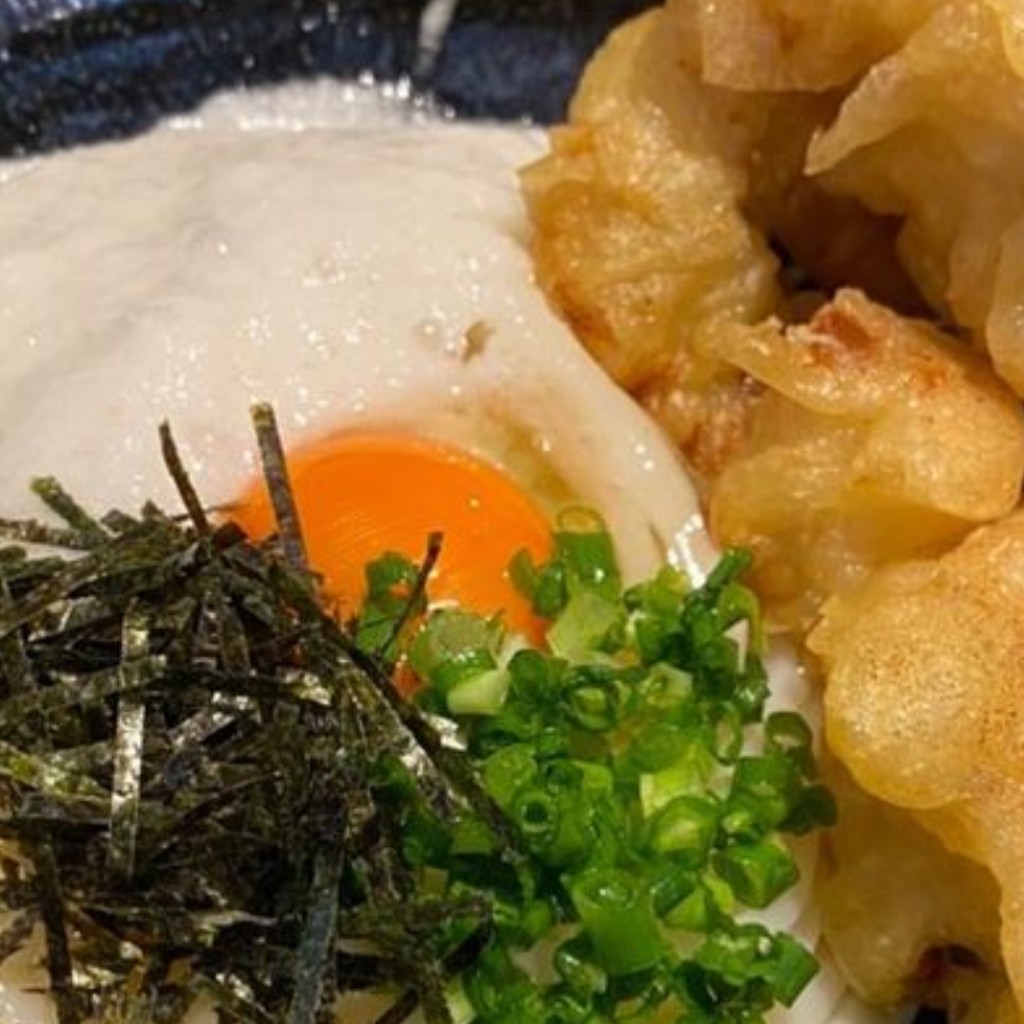ユーザーが投稿した大和芋と温玉ぶっかけの写真 - 実際訪問したユーザーが直接撮影して投稿した住吉本町うどん伝統自家製麺 い蔵 住吉店の写真