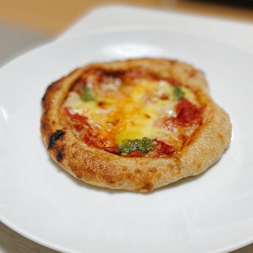 ユーザーが投稿したマルゲリータピザの写真 - 実際訪問したユーザーが直接撮影して投稿した本町ベーカリーR Baker エキアプレミエ和光店の写真