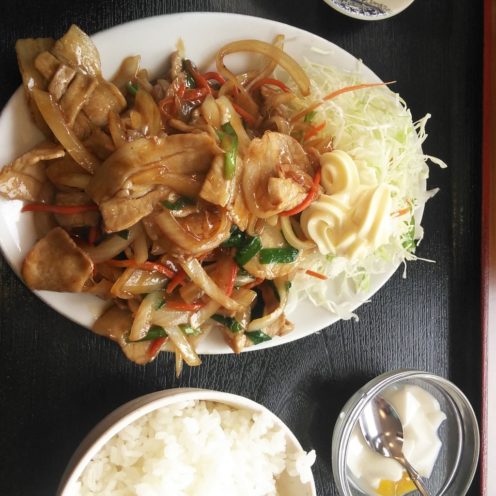 ユーザーが投稿した生姜焼き定食ミニラーメンセットの写真 - 実際訪問したユーザーが直接撮影して投稿した中野台湾料理台湾料理 スタミナ食堂の写真