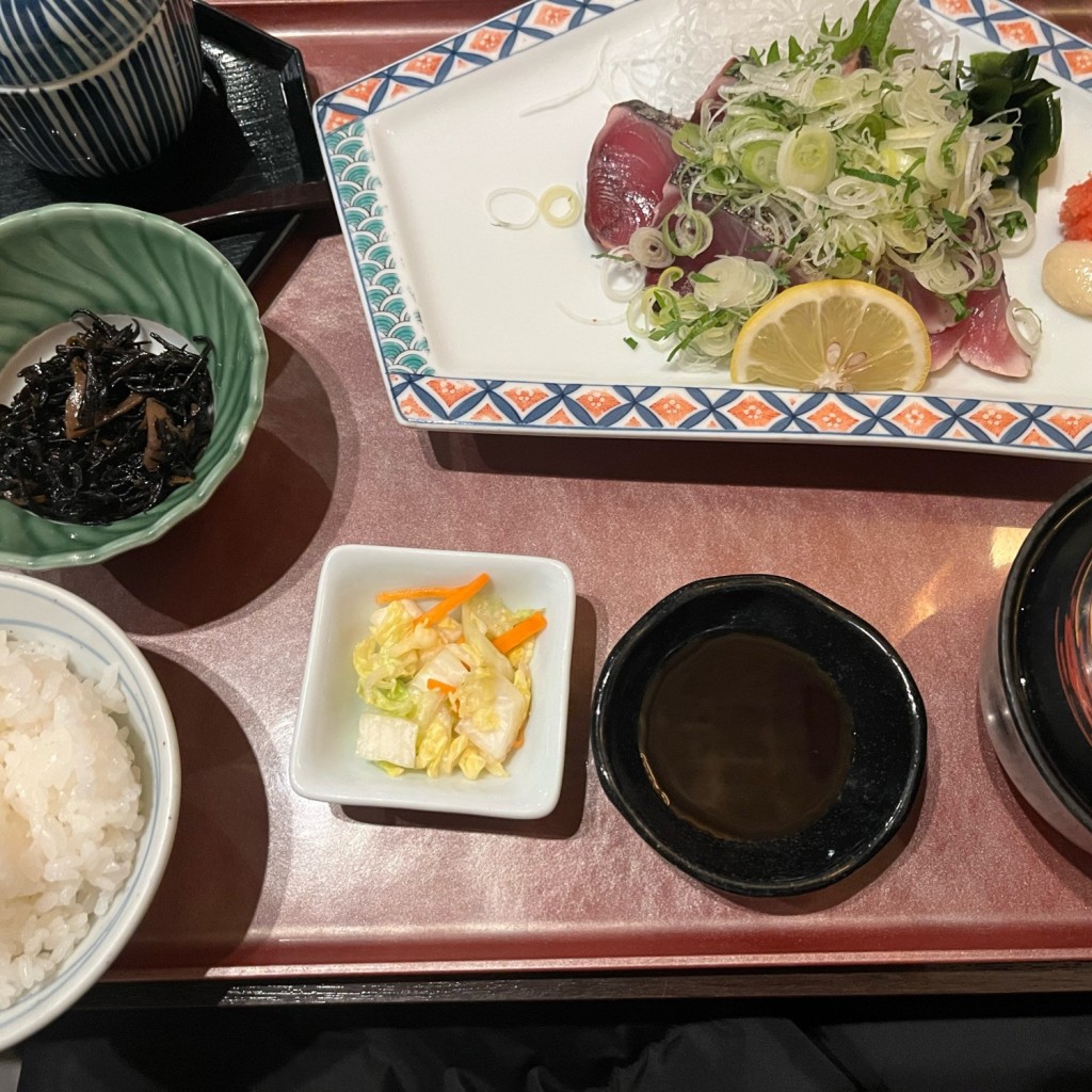 ユーザーが投稿した[D] カツオタタキ定食の写真 - 実際訪問したユーザーが直接撮影して投稿した豊国通うなぎ味波 豊国店の写真