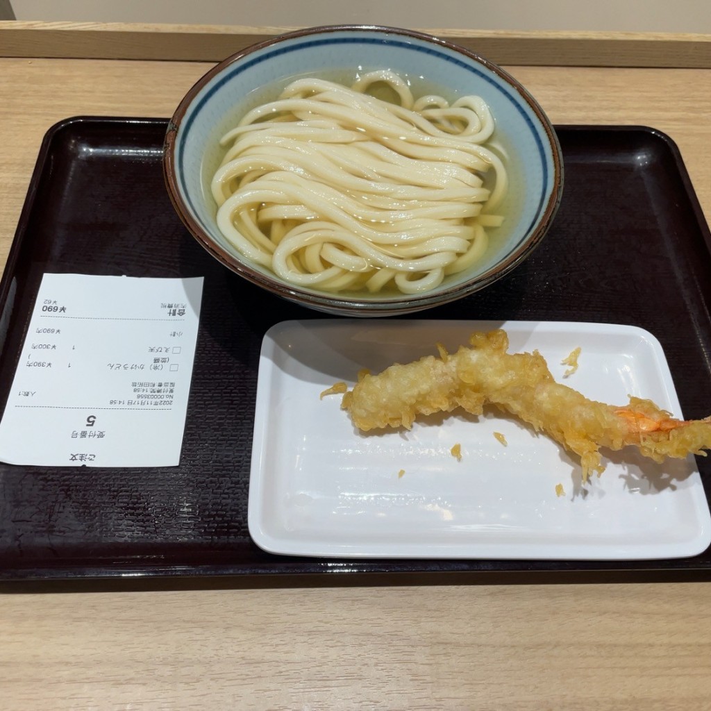 ユーザーが投稿したかけうどん 海老天の写真 - 実際訪問したユーザーが直接撮影して投稿したみなとみらいうどん香川一福 みなとみらい店の写真