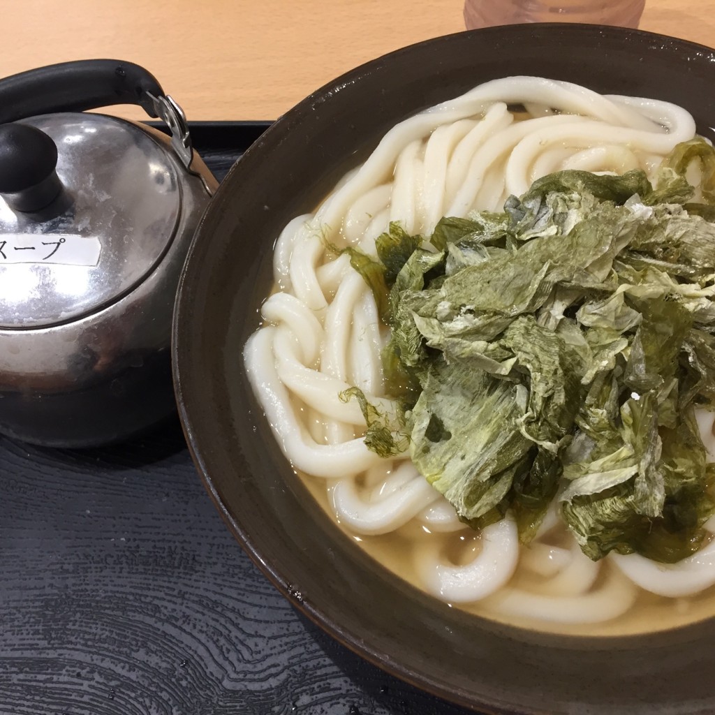 なふなふーただいまさんが投稿した博多駅中央街うどんのお店釜揚げ 牧のうどん 博多バスターミナル店/カマアゲ マキノウドン ハカタバスターミナルテンの写真