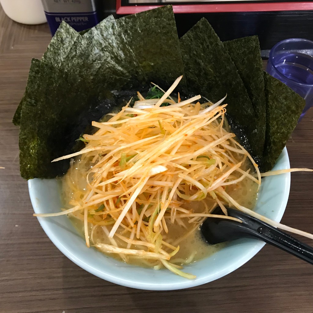 ユーザーが投稿したラーメン(海苔・ネギ)の写真 - 実際訪問したユーザーが直接撮影して投稿した前里町ラーメン / つけ麺千家 本店の写真