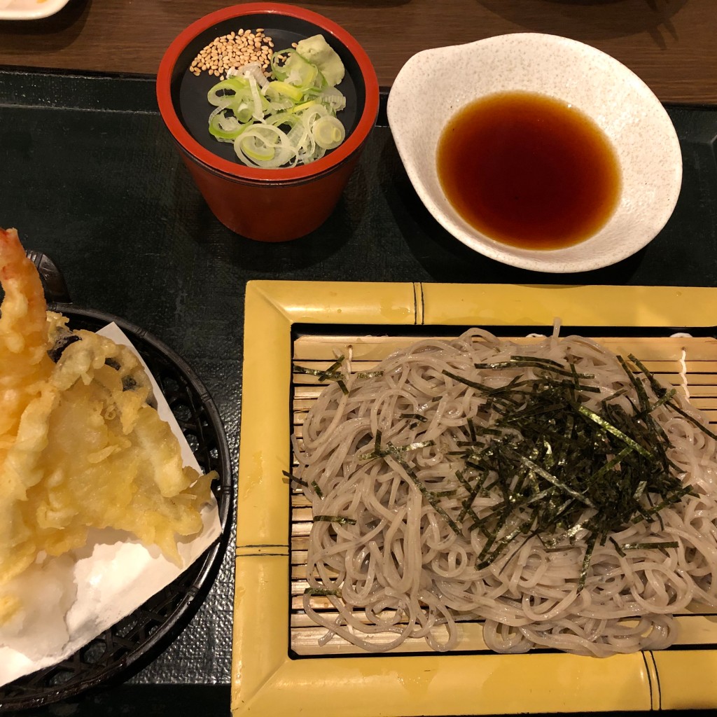 ユーザーが投稿した天ざる蕎麦の写真 - 実際訪問したユーザーが直接撮影して投稿した浄水町和食 / 日本料理お食事処 楽の写真