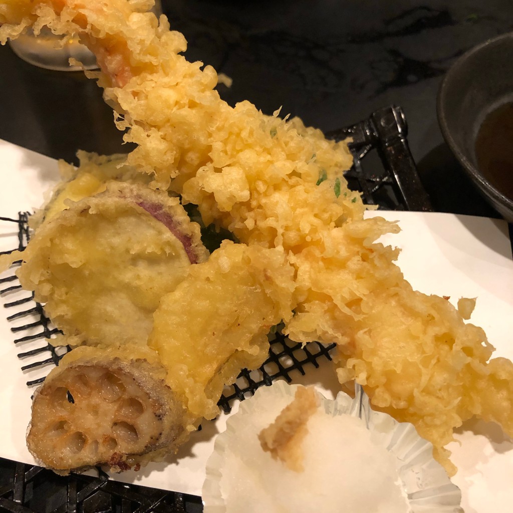 ユーザーが投稿した大海老と野菜の天ぷらの写真 - 実際訪問したユーザーが直接撮影して投稿した阪南町寿司活魚寿司 賞味の写真
