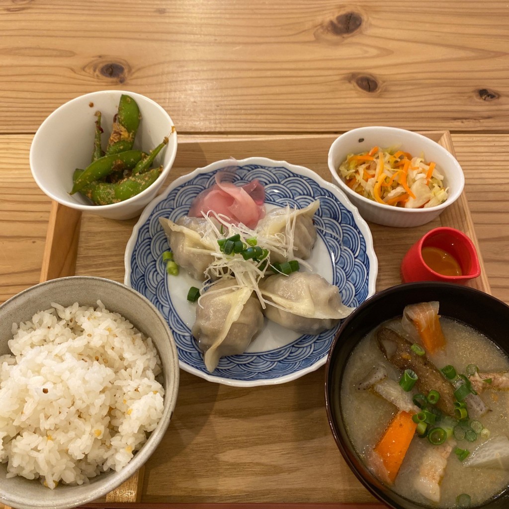 シロクロ0815さんが投稿した境南町カフェのお店ニチョウメカフェ ニニギの写真