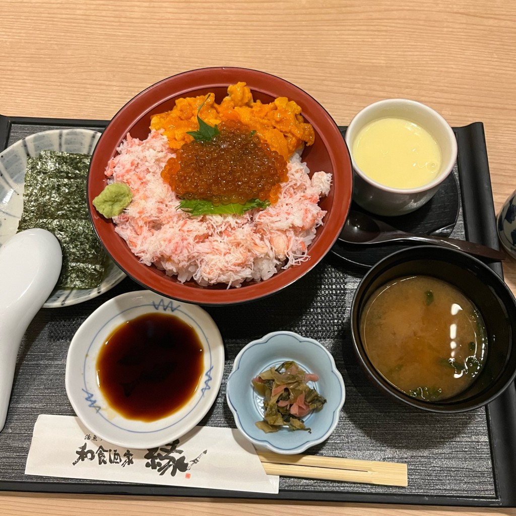 ユーザーが投稿した三色丼(夜)の写真 - 実際訪問したユーザーが直接撮影して投稿した宝和食 / 日本料理和食酒家 縁の写真