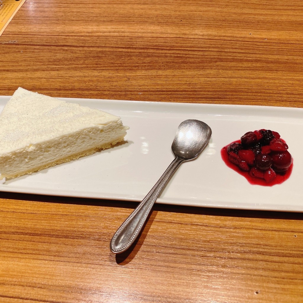 ユーザーが投稿した炙りチーズケーキの写真 - 実際訪問したユーザーが直接撮影して投稿した中央ダイニングバーLove&Cheese!! 仙台店の写真