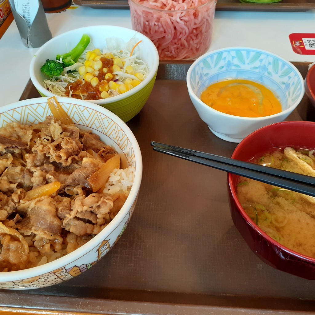 貴司さんが投稿した根城牛丼のお店すき家 八戸南店/スキヤ ハチノヘミナミテンの写真