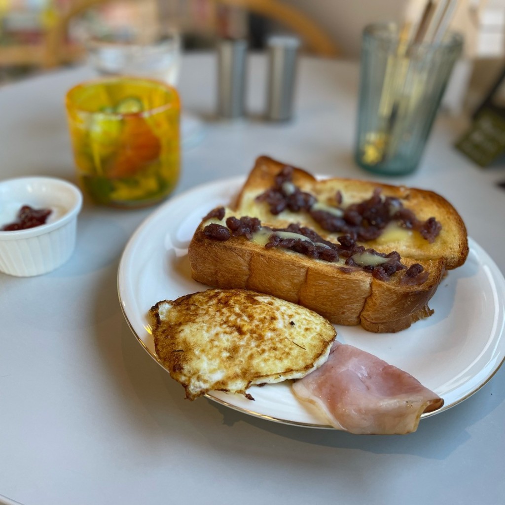 しろの食べ歩きさんが投稿した雄踏町宇布見カフェのお店70 St./ナナマルスタジオの写真