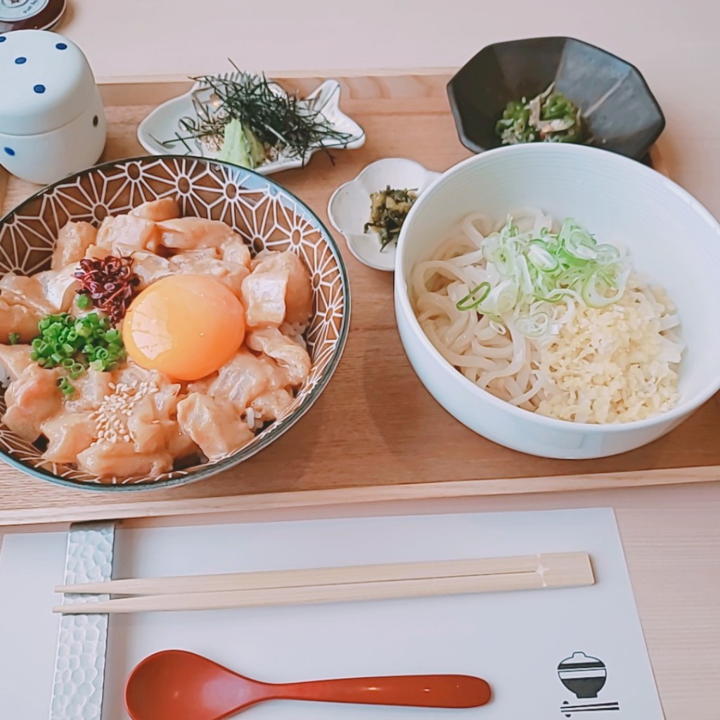 ユーザーが投稿した宇和島鯛めし丼と冷やしきし麺のセットの写真 - 実際訪問したユーザーが直接撮影して投稿した平岸三条しゃぶしゃぶだし屋 おわんの写真