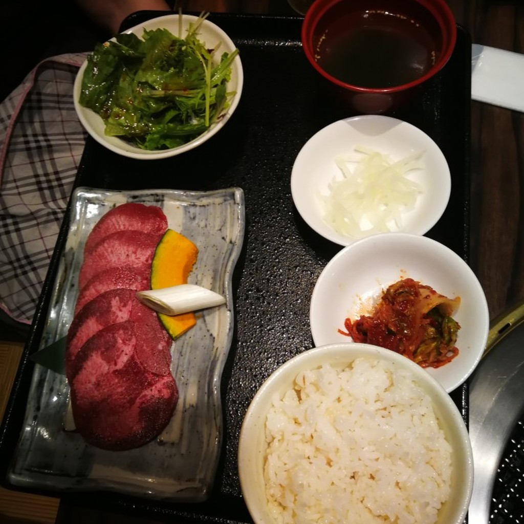 ユーザーが投稿した休日牛タン焼肉定食Lunchの写真 - 実際訪問したユーザーが直接撮影して投稿した東大井焼肉土古里 大井町店の写真