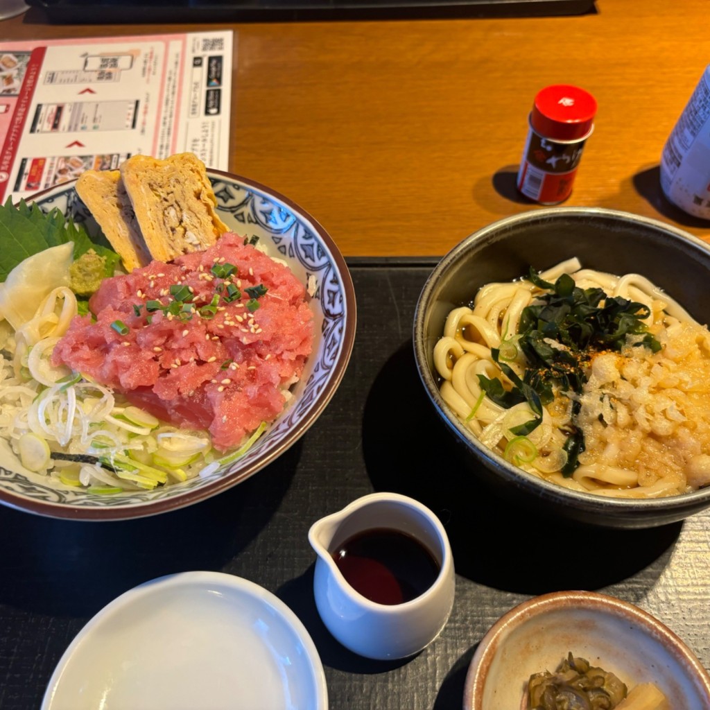 ユーザーが投稿したネギトロ丼ミニ麺ランチの写真 - 実際訪問したユーザーが直接撮影して投稿した東間居酒屋徳樹庵 北本店の写真