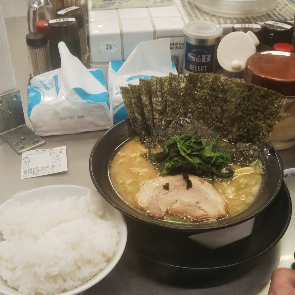 [溝の口にあるラーメン屋さんを制覇しようと思う。]をテーマに、LINE PLACEのユーザーおにぃるさんがおすすめするグルメ店リストの代表写真