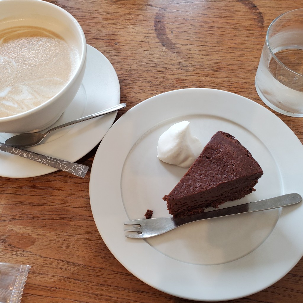 えりんぎにゃんこさんが投稿した北浜カフェのお店モトコーヒー/MOTO COFFEEの写真