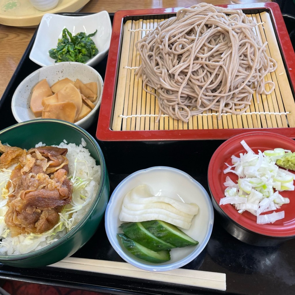 ユーザーが投稿したカルビ丼セットの写真 - 実際訪問したユーザーが直接撮影して投稿した桧木定食屋白浜食堂の写真