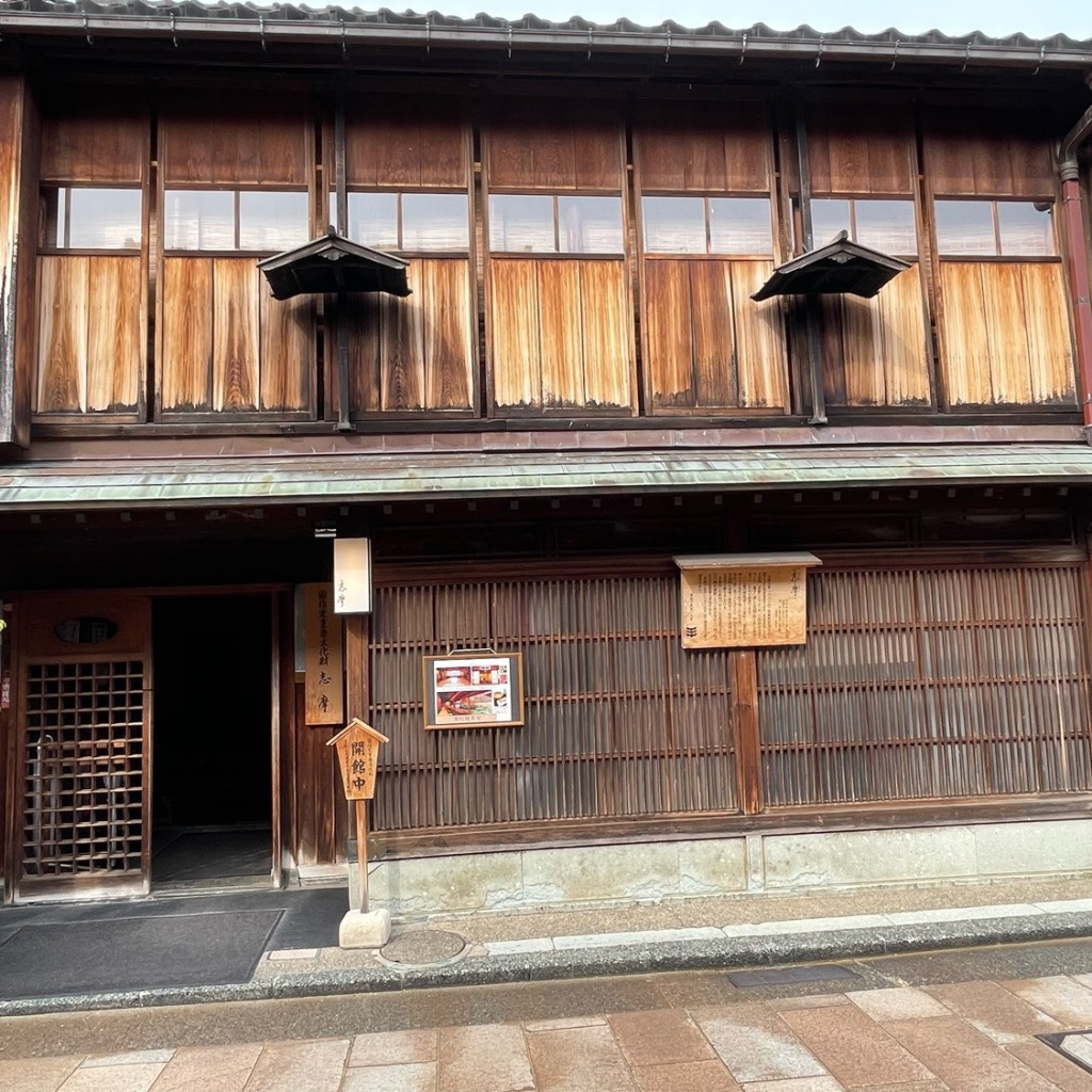 かずくんグルメと旅行さんが投稿した東山町並みのお店ひがし茶屋街/ヒガシチャヤガイの写真