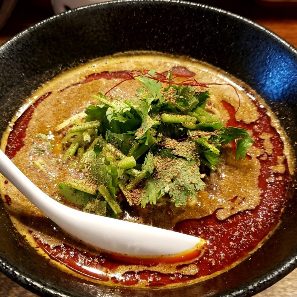 ユーザーが投稿した黒ごま担々麺の写真 - 実際訪問したユーザーが直接撮影して投稿した神泉町ラーメン専門店うさぎの写真