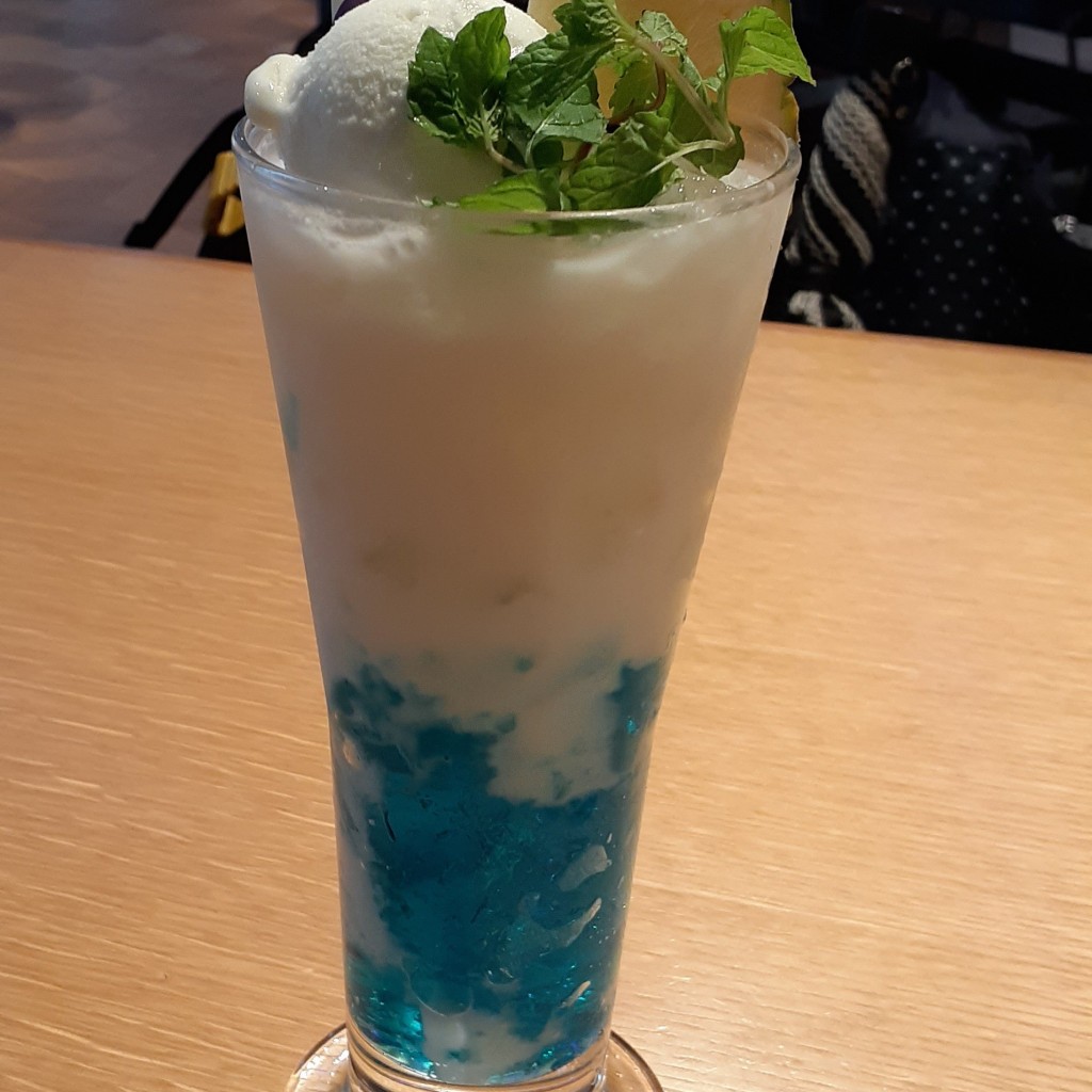 ユーザーが投稿したノンアル Summer Blue Beach Ong teaの写真 - 実際訪問したユーザーが直接撮影して投稿した銀座ビストロBISTRO J_Oの写真