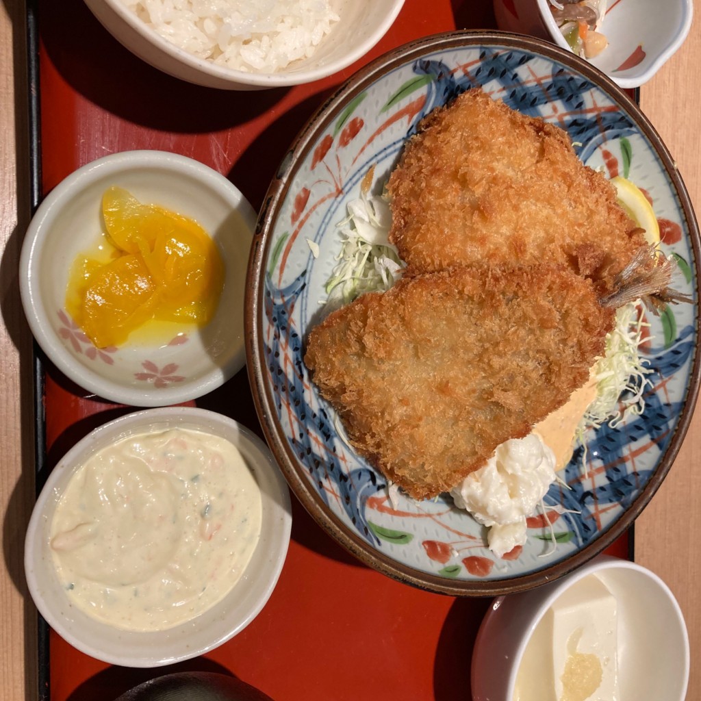 ユーザーが投稿したアジフライ定食の写真 - 実際訪問したユーザーが直接撮影して投稿した高島居酒屋浪花ろばた八角 横浜ポルタ店の写真