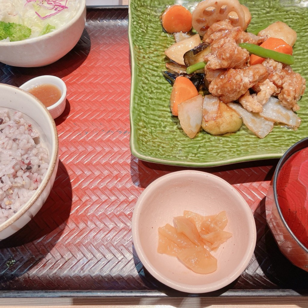 ユーザーが投稿した[定食]鶏と野菜の黒酢あんの写真 - 実際訪問したユーザーが直接撮影して投稿した錦糸定食屋大戸屋 アルカキット錦糸町店の写真