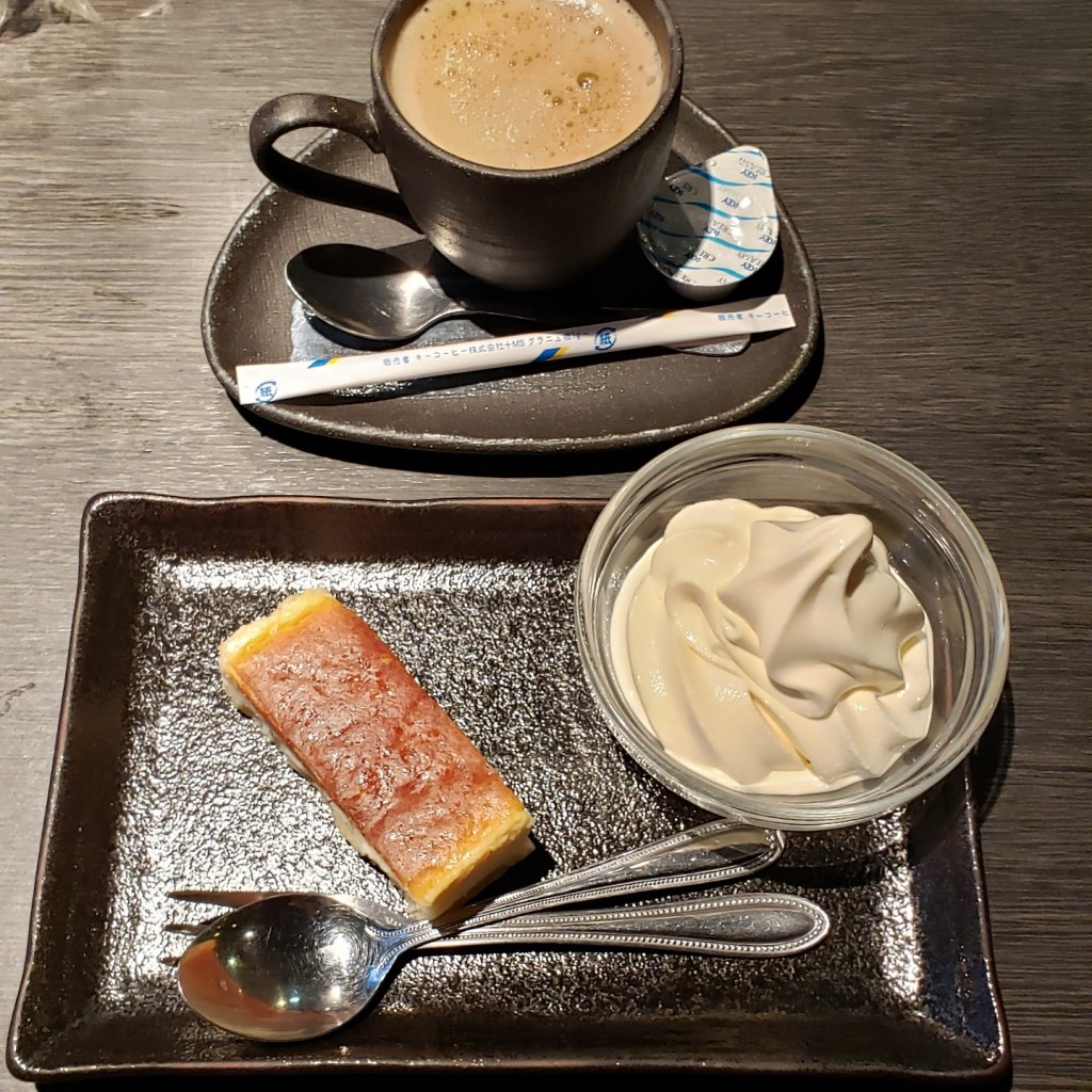 ユーザーが投稿したチーズケーキセットの写真 - 実際訪問したユーザーが直接撮影して投稿した南永井定食屋浮雲の写真