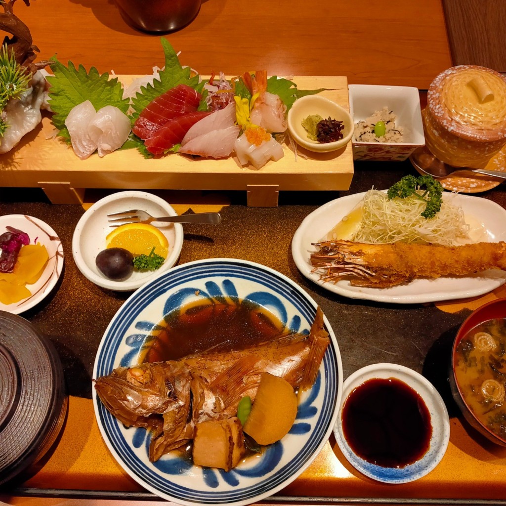 実際訪問したユーザーが直接撮影して投稿した東脇定食屋やまに会館の写真